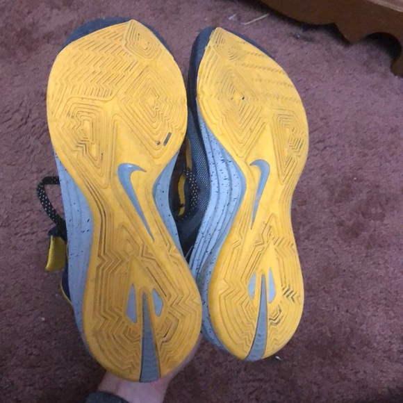 Paul George Hyperdunk Shoes - Picture 3 of 3